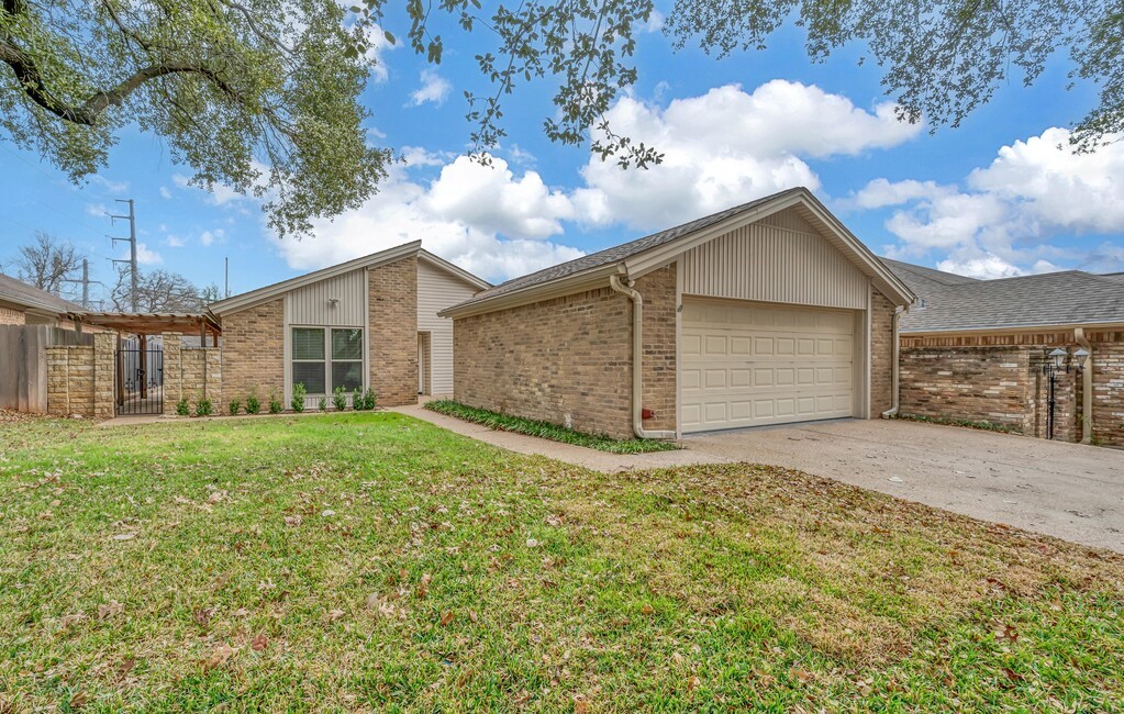 30 Sugar Creek Place Woodway TX 76712