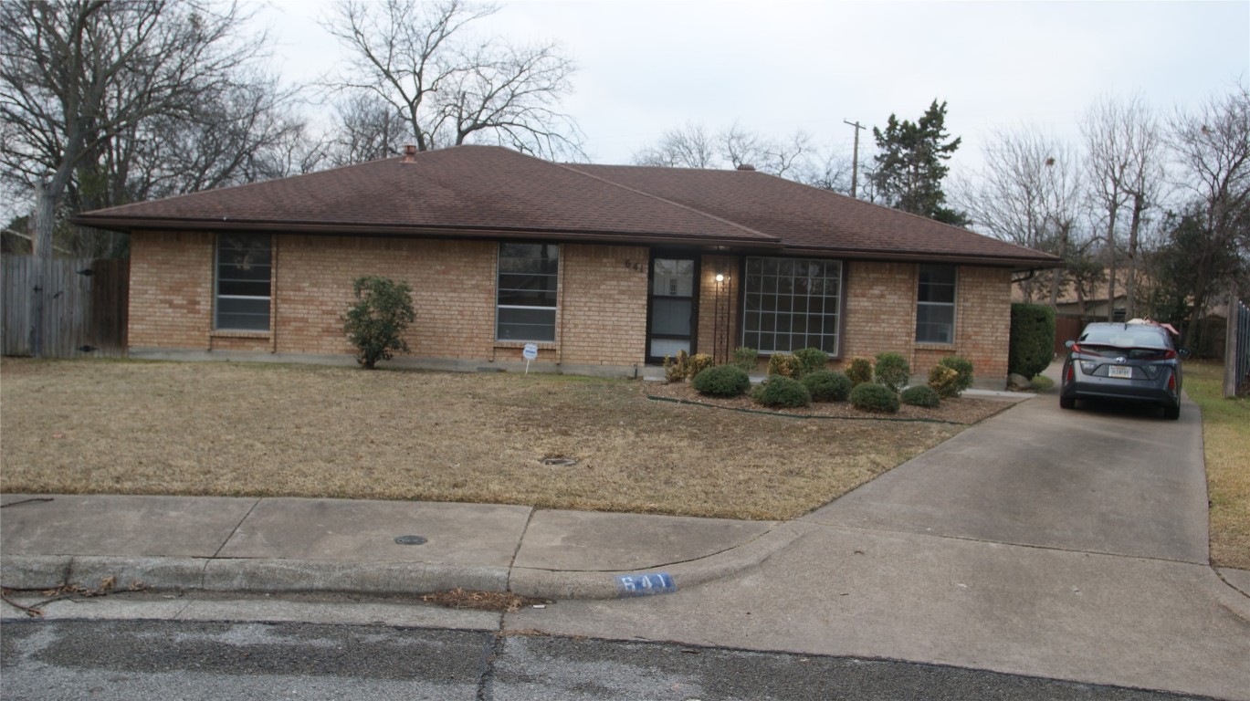 641 Parkwood Circle Duncanville TX 75116