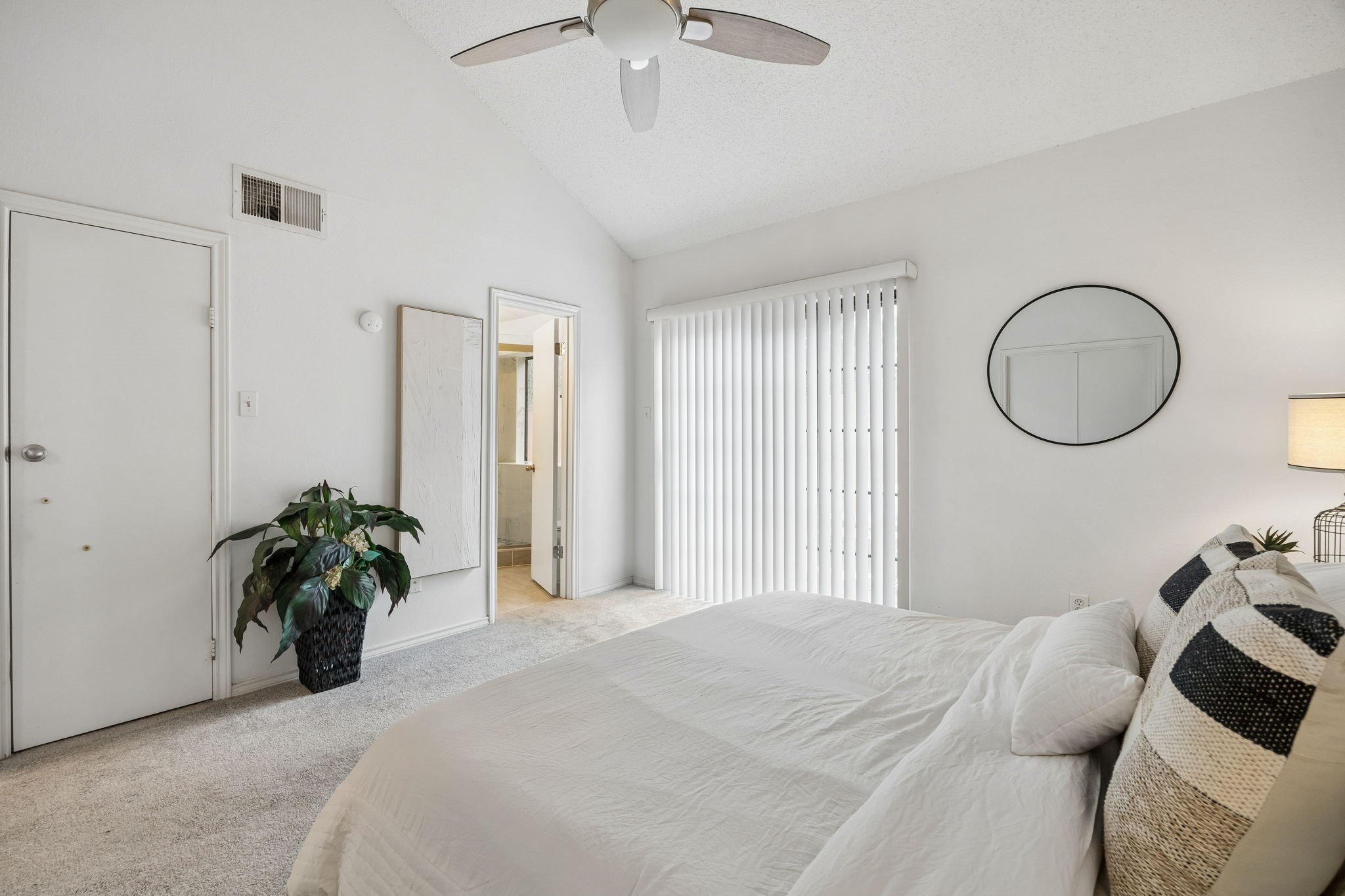 623 Rancho Circle Irving TX 75063