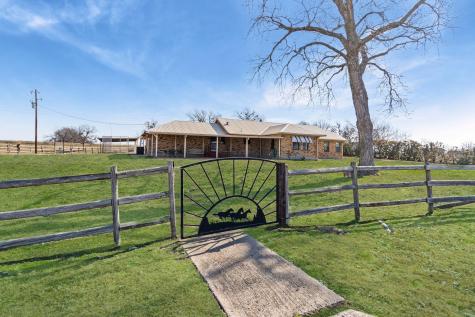 8511 State Highway 78 N Blue Ridge TX 75424