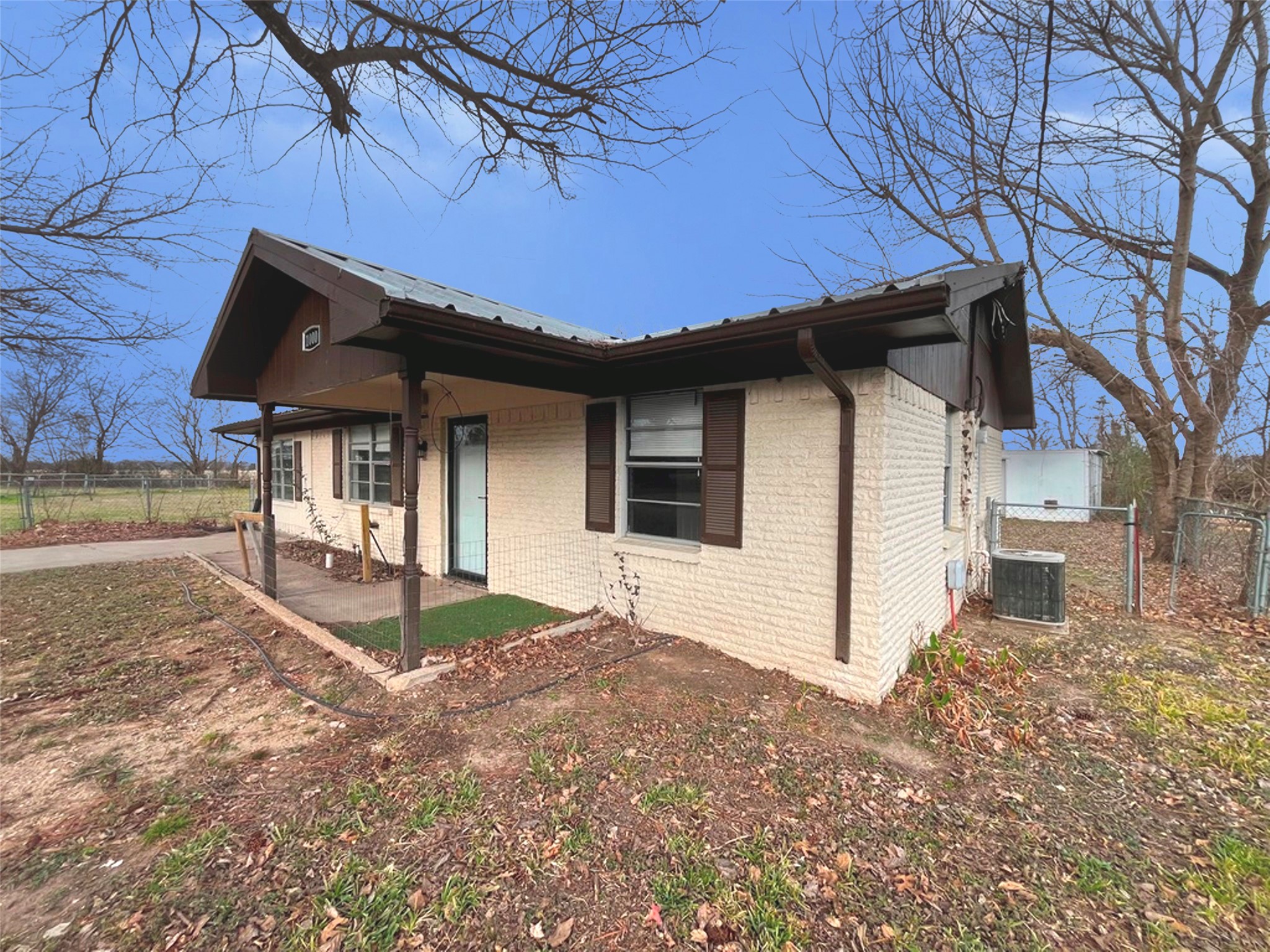 1000 S Andrea Drive Mabank TX 75147