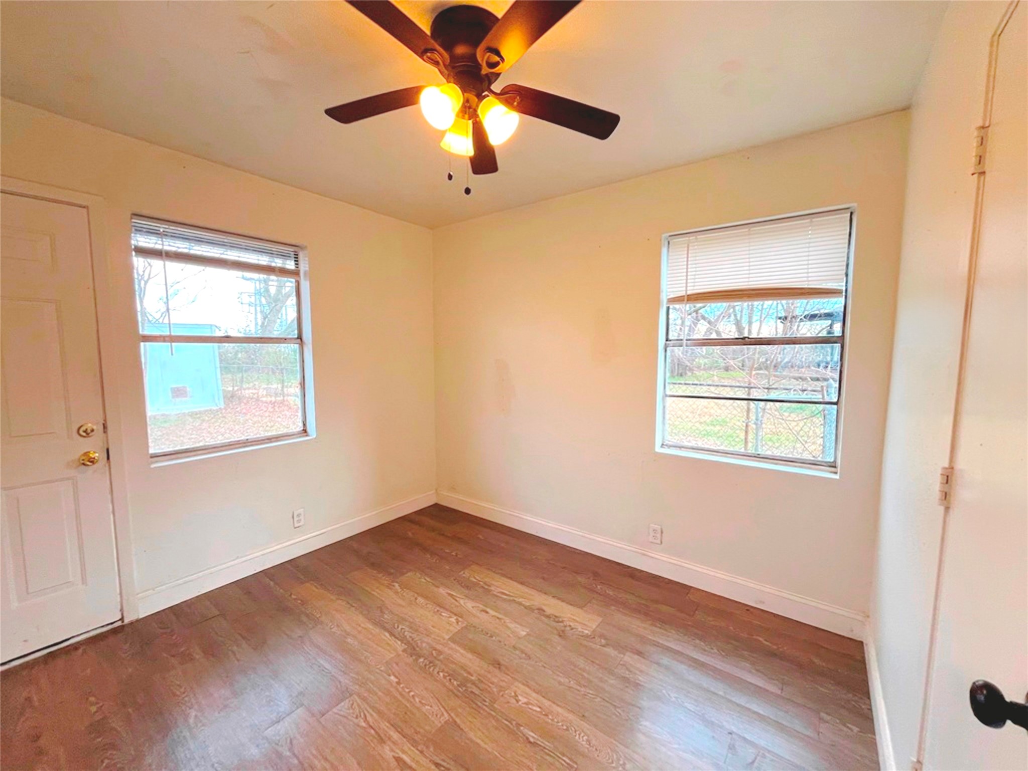 1000 S Andrea Drive Mabank TX 75147