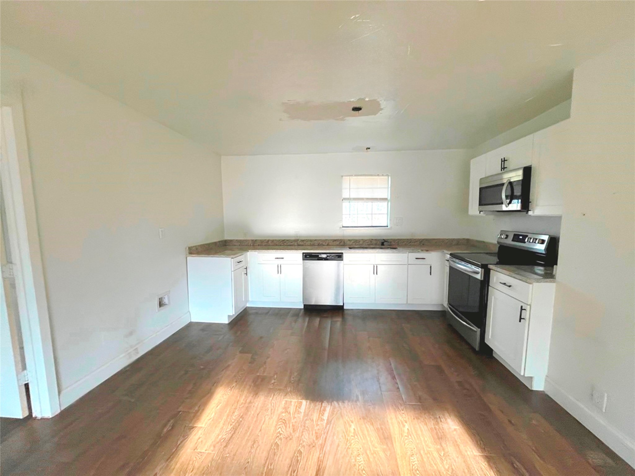 1000 S Andrea Drive Mabank TX 75147