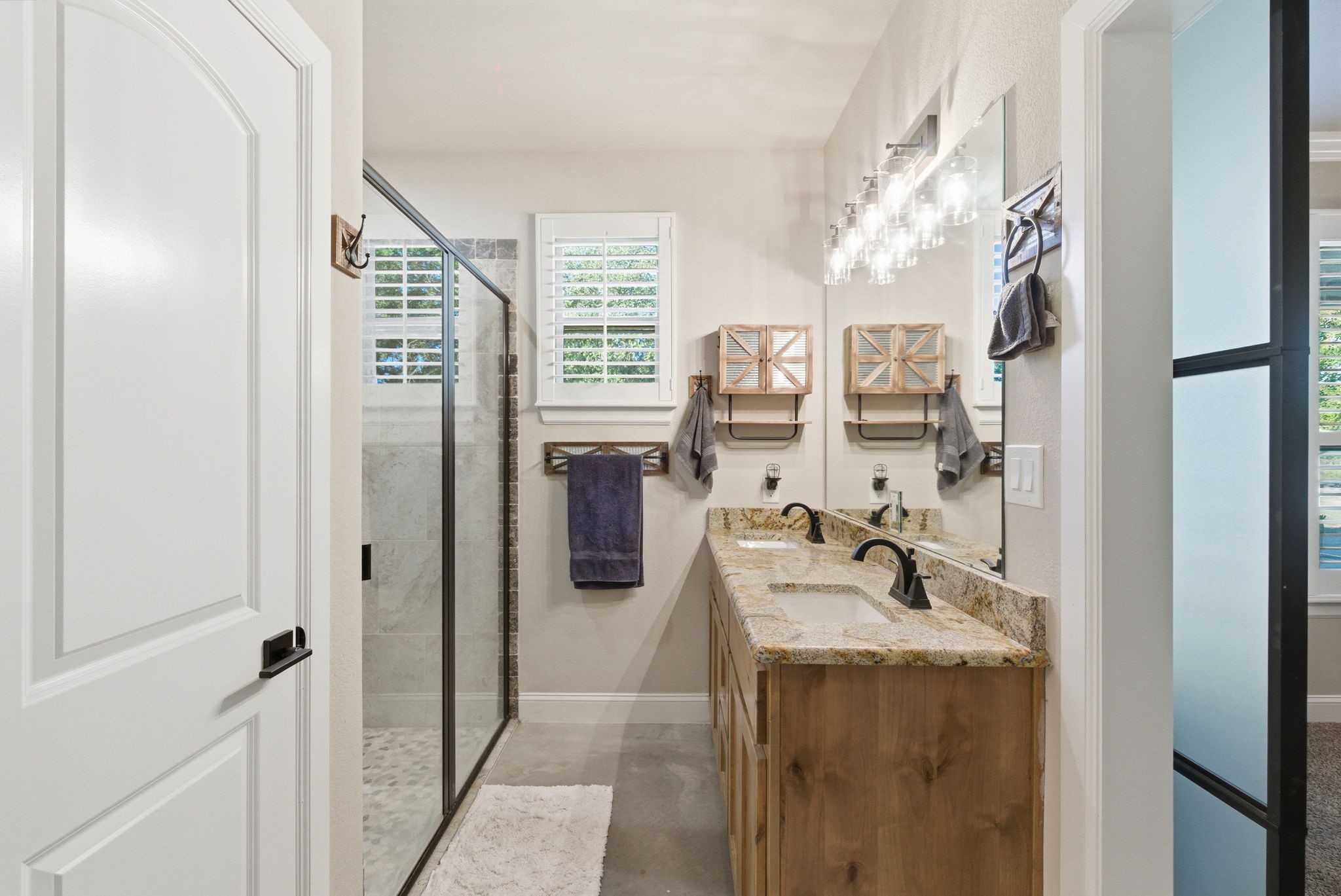 333 Loggins Trail Poolville TX 76487