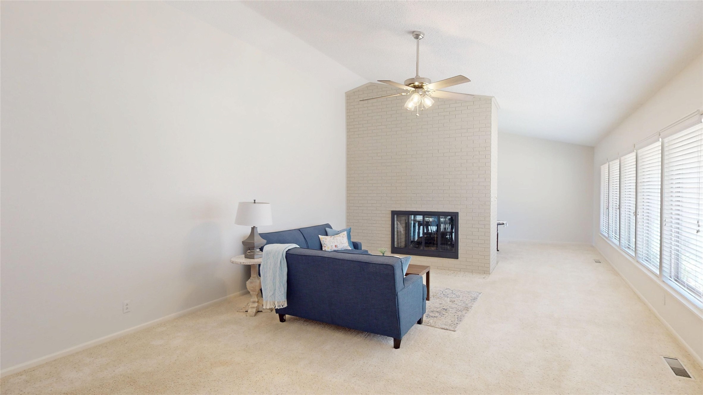 1124 W 6th Brady TX 76825