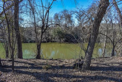 1124 W 6th Brady TX 76825
