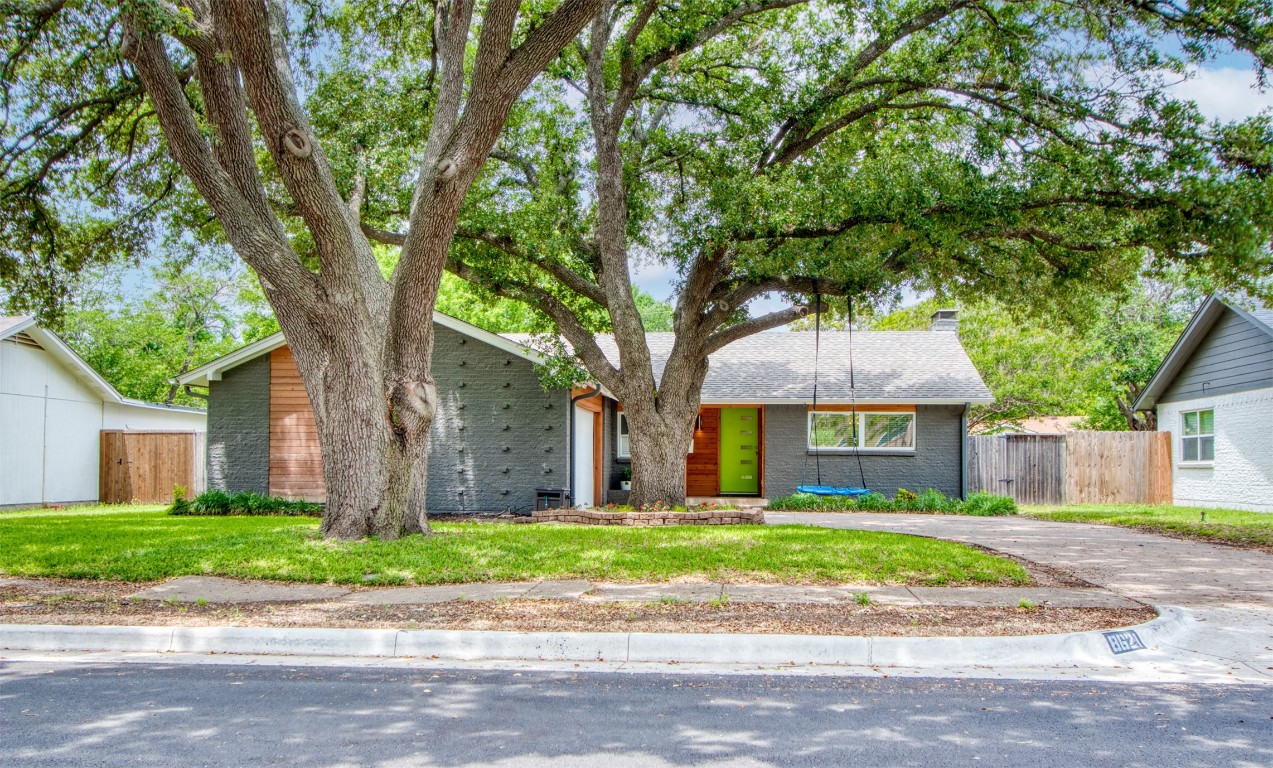 8621 Charing Cross Lane Dallas TX 75238