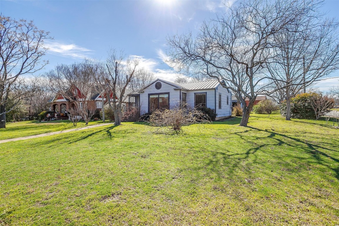 3700 Ellsmere Court Fort Worth TX 76103