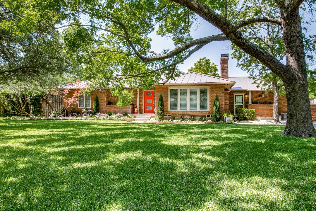 1415 Sereno Drive Dallas TX 75218