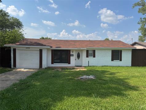 1405 Barbara Street Mesquite TX 75149