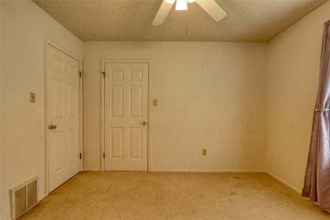 710 S Main Street Tehuacana TX 76686