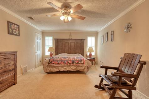 710 S Main Street Tehuacana TX 76686