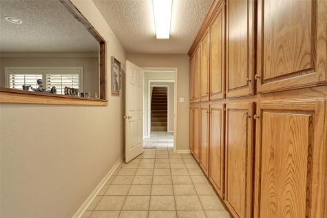 710 S Main Street Tehuacana TX 76686