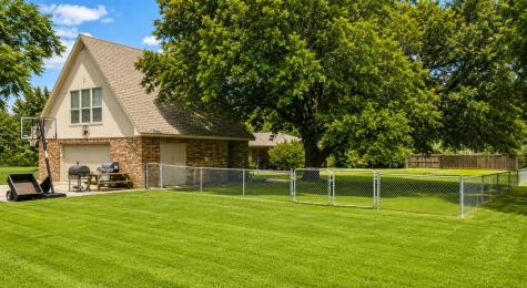 710 S Main Street Tehuacana TX 76686