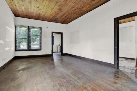 516 W Morgan Street Denison TX 75020