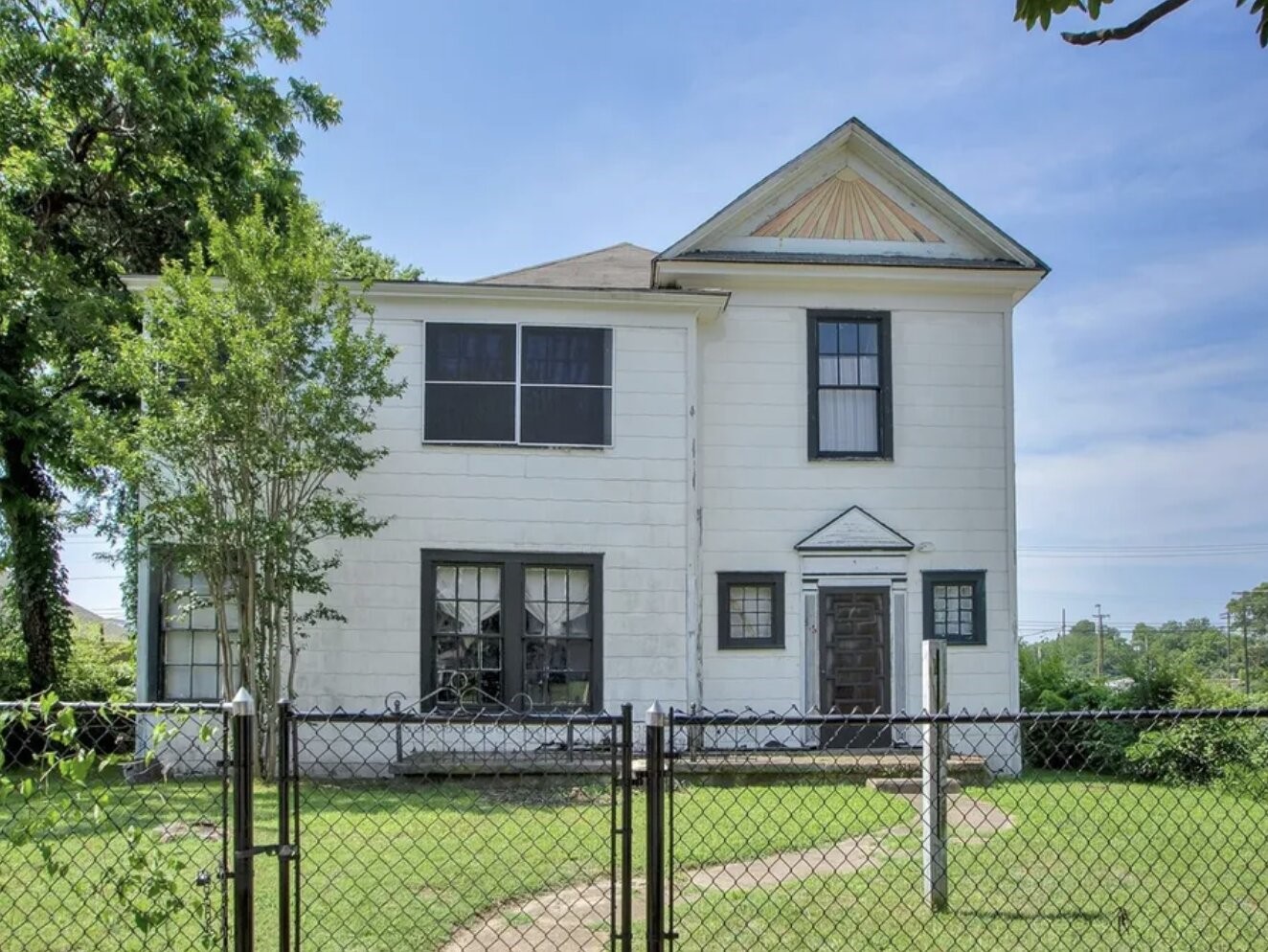 516 W Morgan Street Denison TX 75020