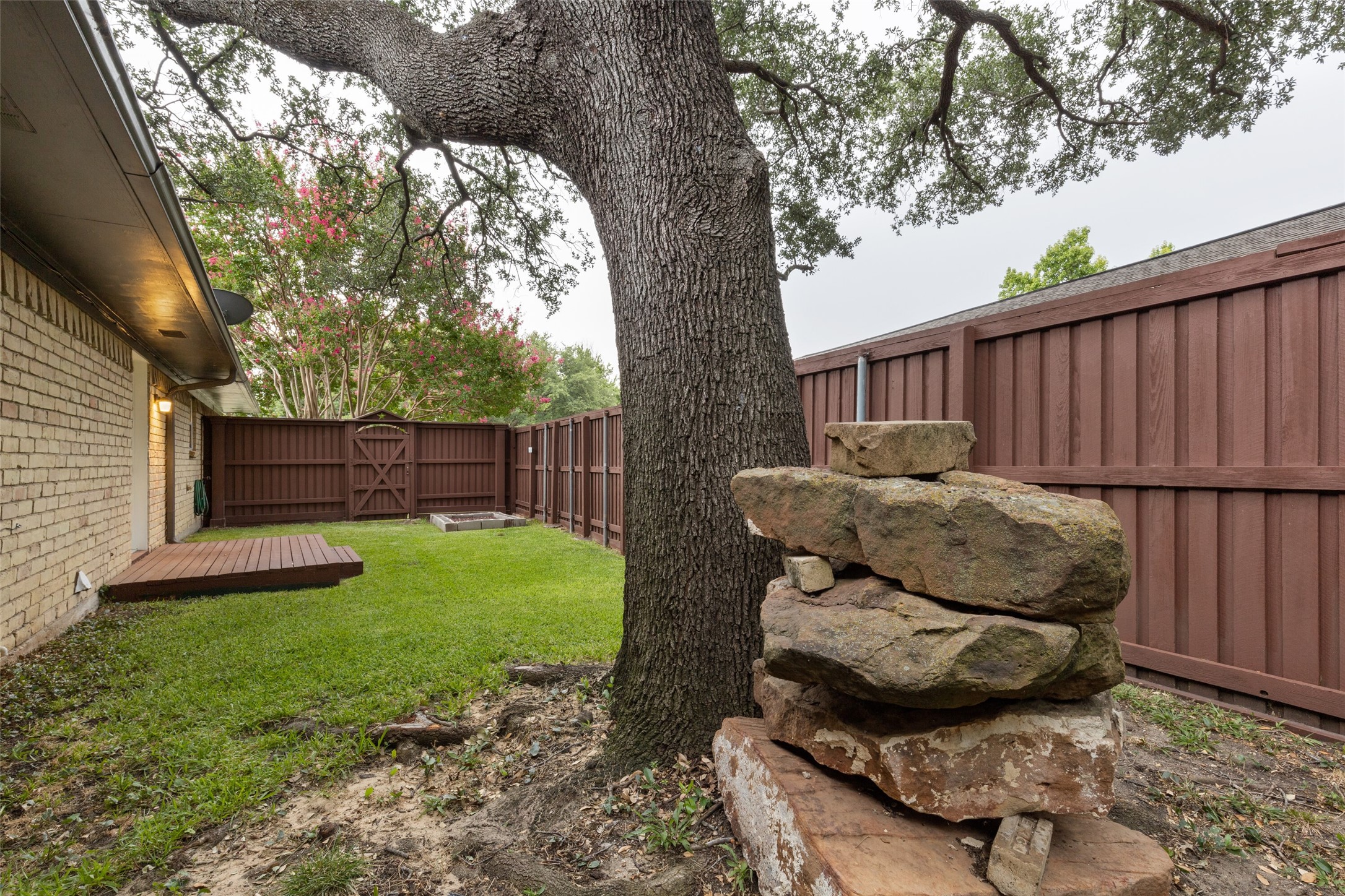 7435 Tangleglen Drive Dallas TX 75248