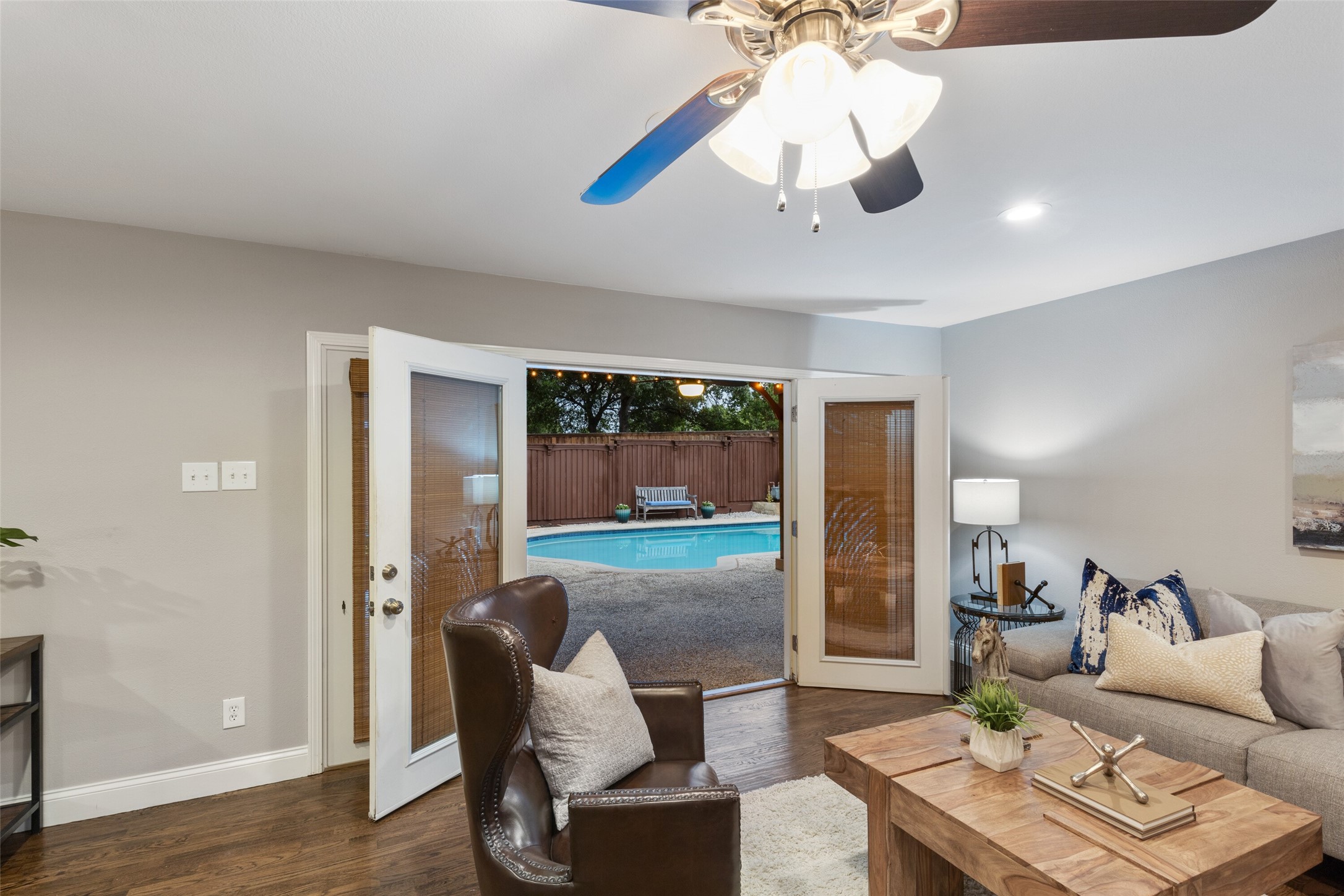 7435 Tangleglen Drive Dallas TX 75248