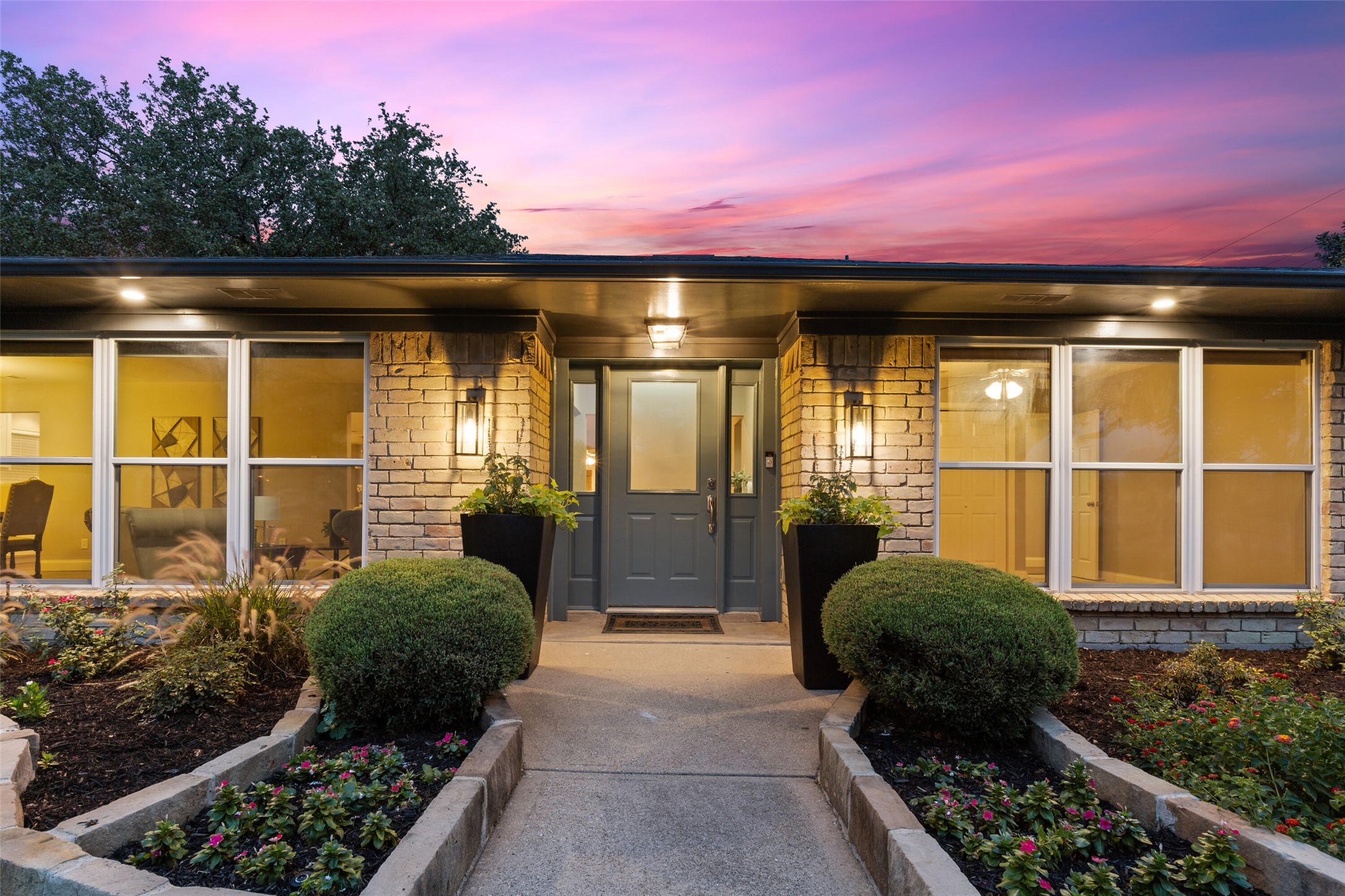 7435 Tangleglen Drive Dallas TX 75248