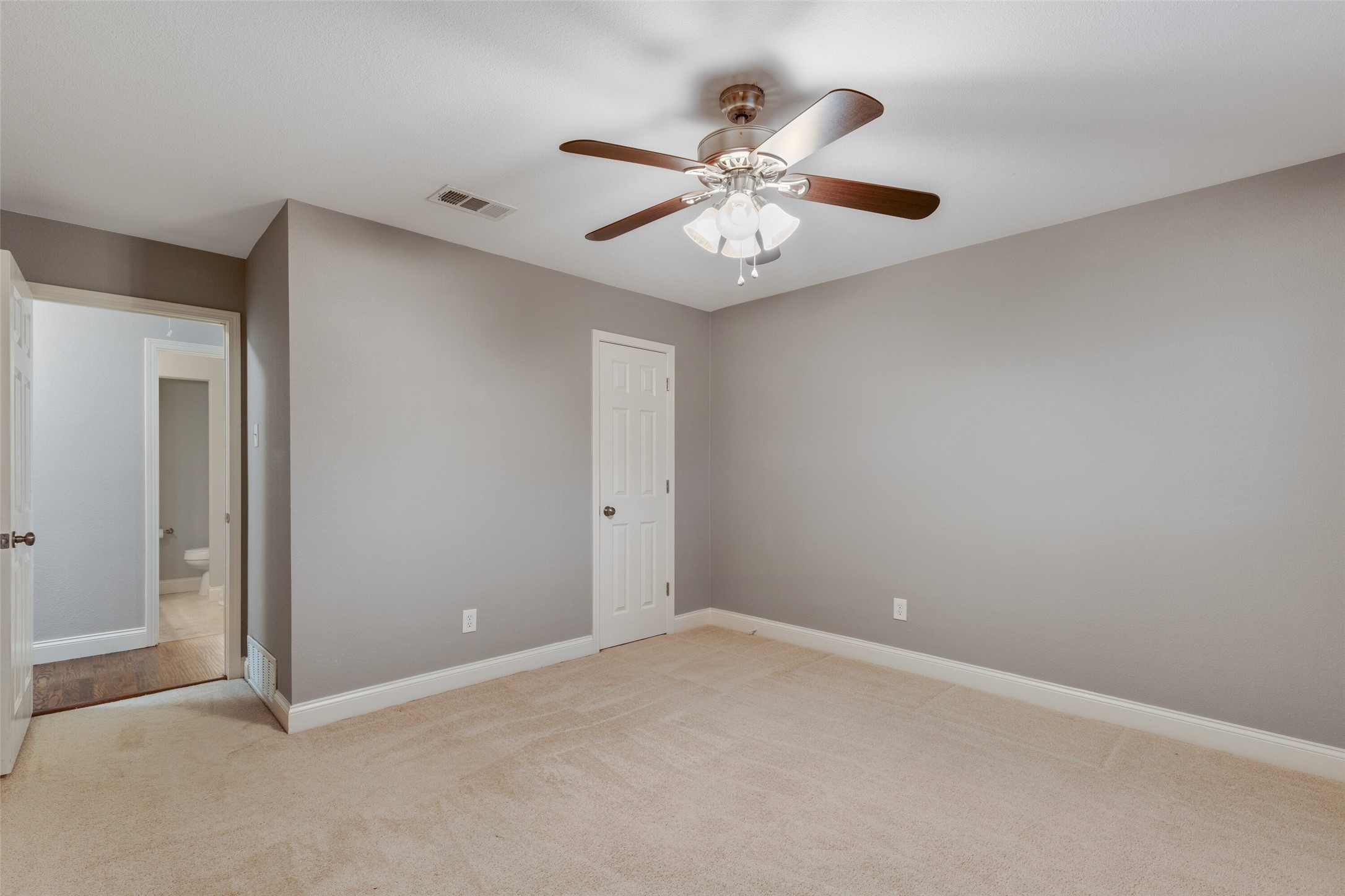 7435 Tangleglen Drive Dallas TX 75248