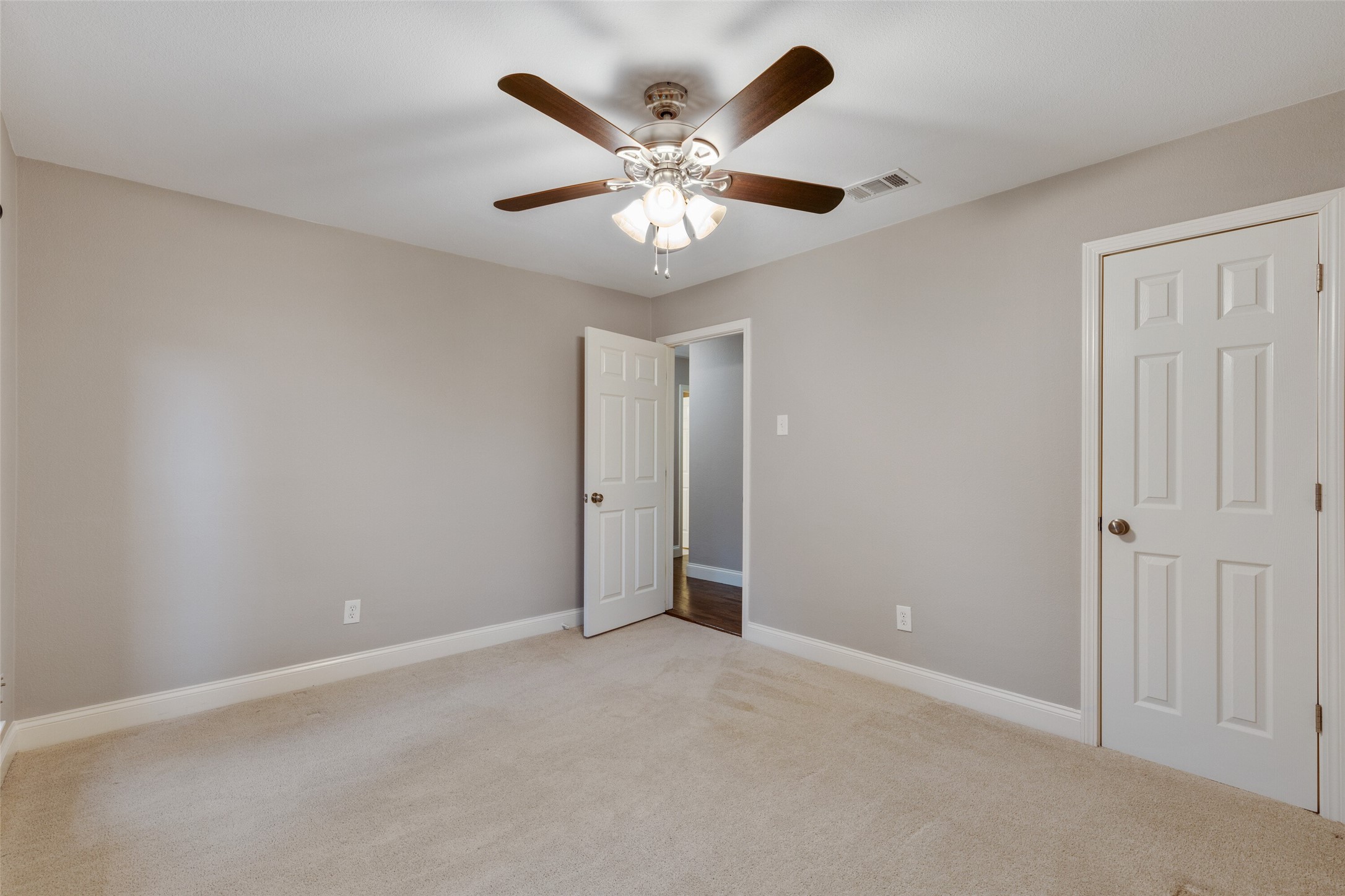 7435 Tangleglen Drive Dallas TX 75248