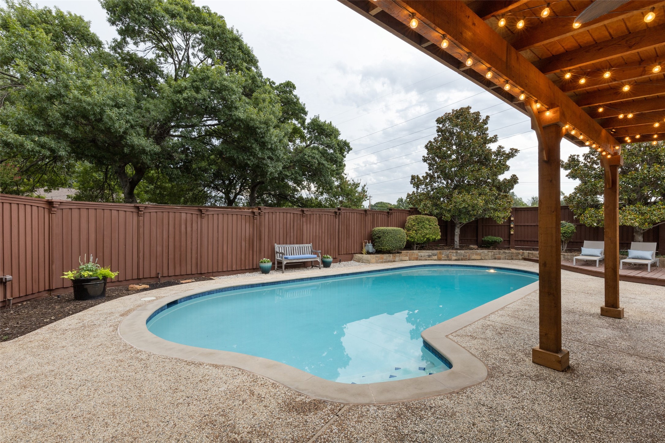 7435 Tangleglen Drive Dallas TX 75248