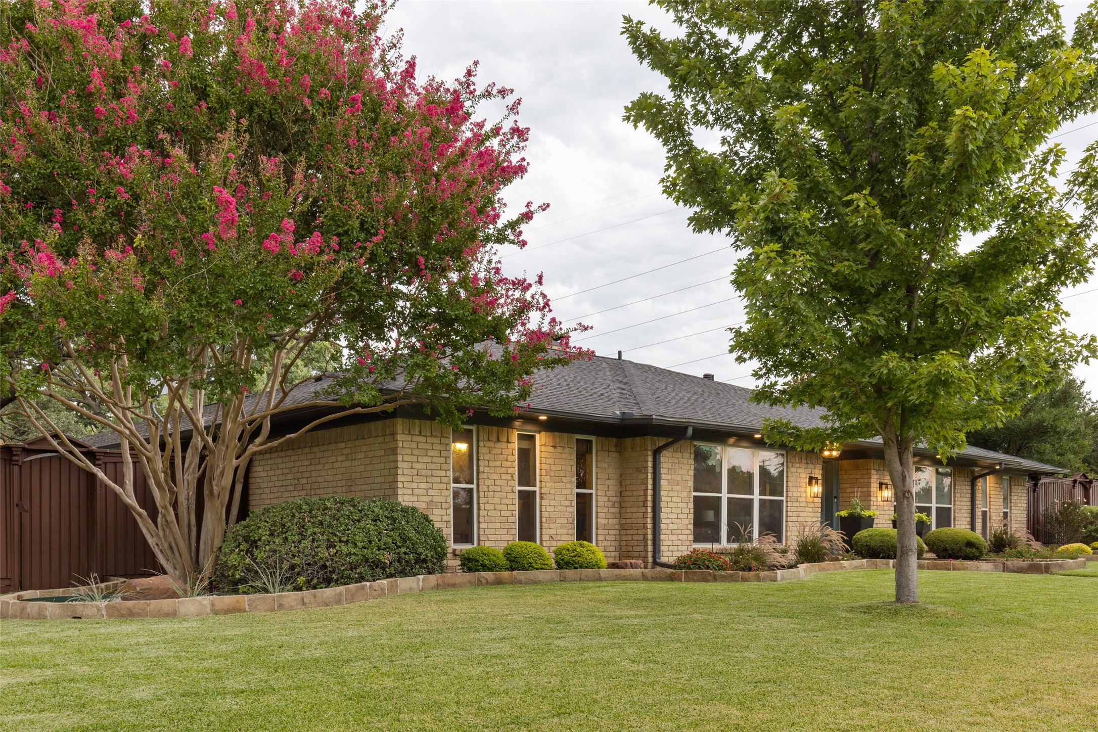 7435 Tangleglen Drive Dallas TX 75248