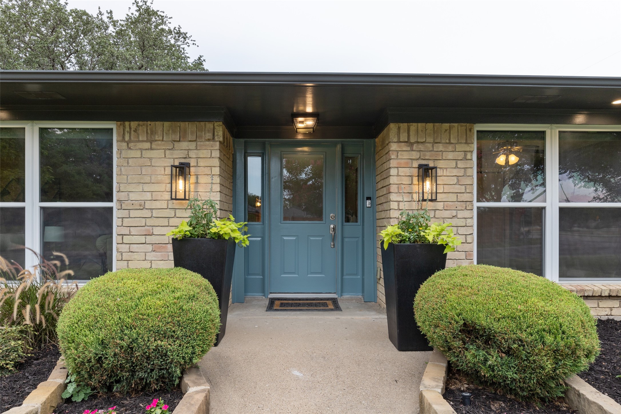 7435 Tangleglen Drive Dallas TX 75248