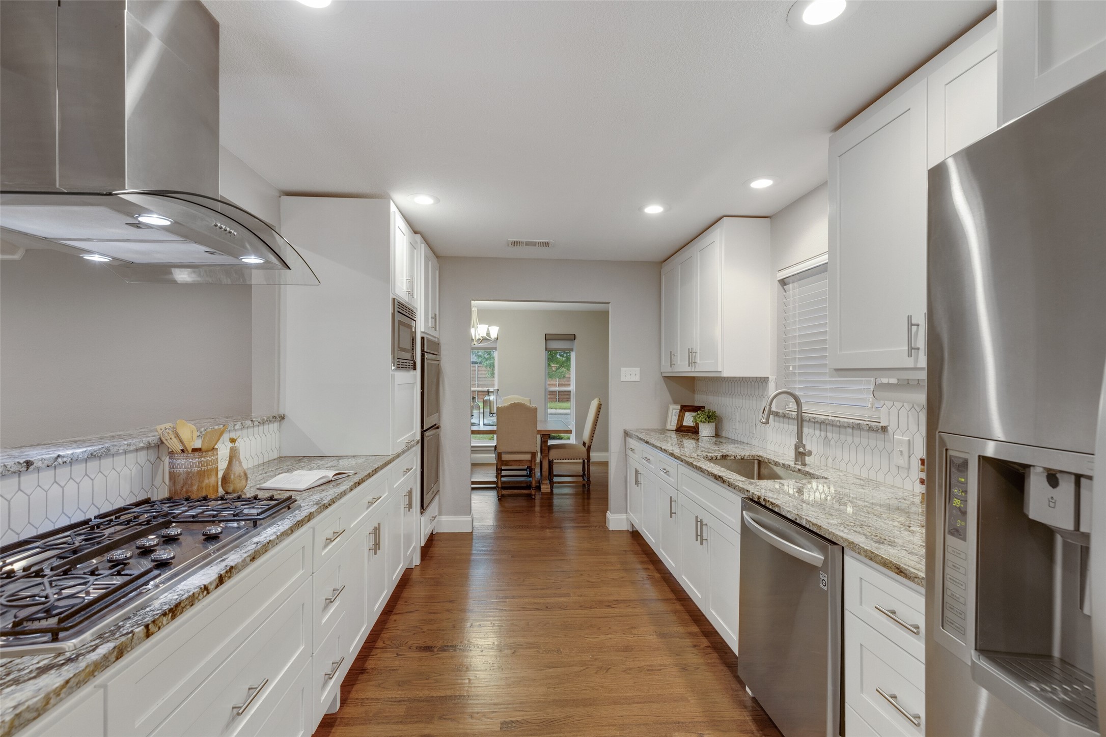 7435 Tangleglen Drive Dallas TX 75248