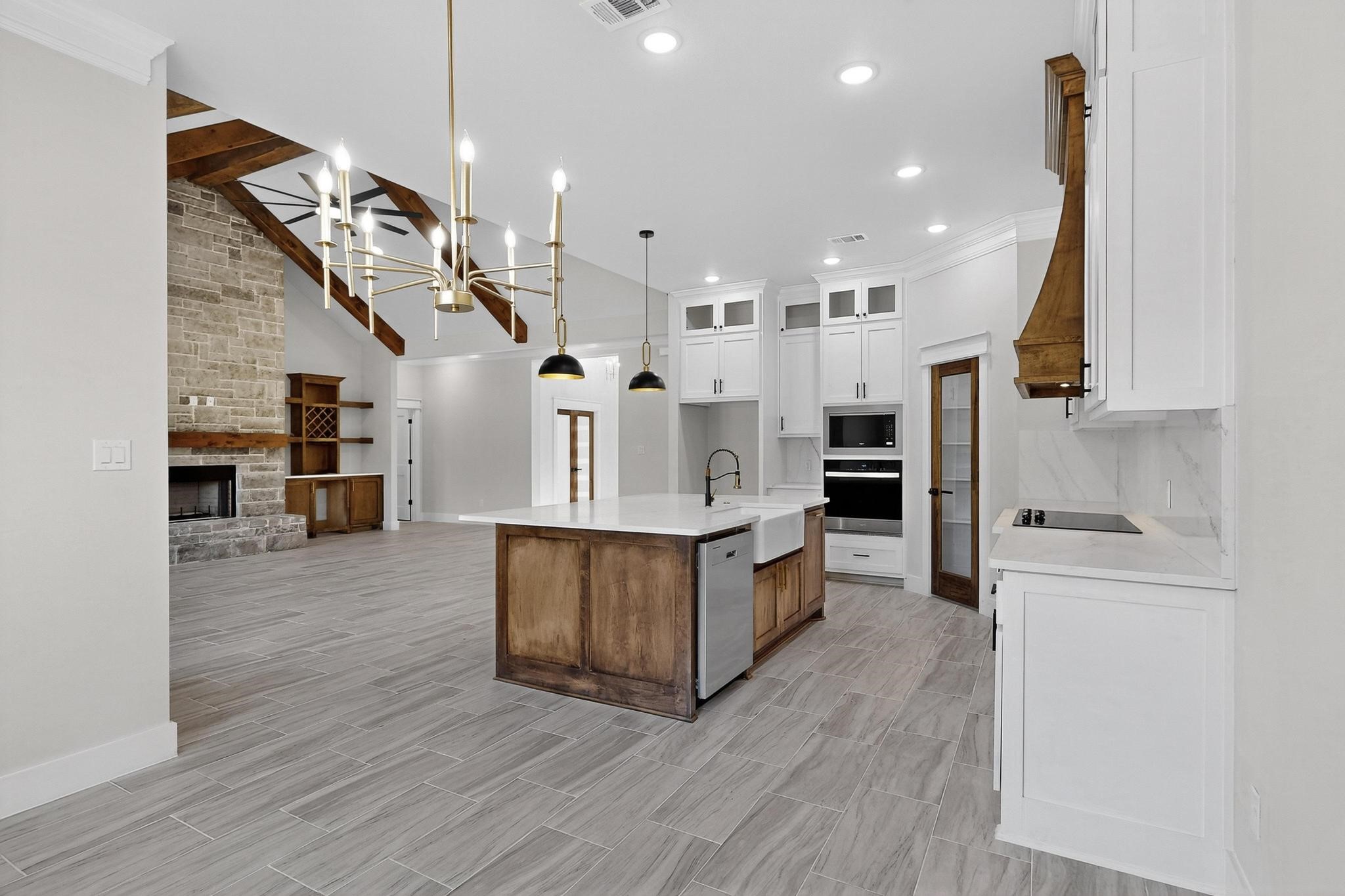 1161 Gonzollas Road Springtown TX 76082