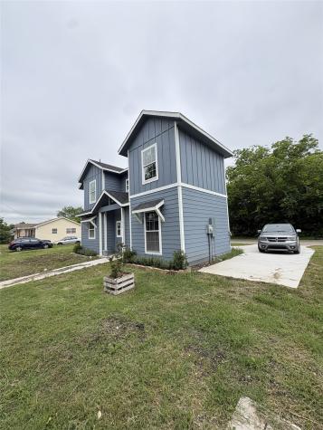 316 Henry Street Waxahachie TX 75165