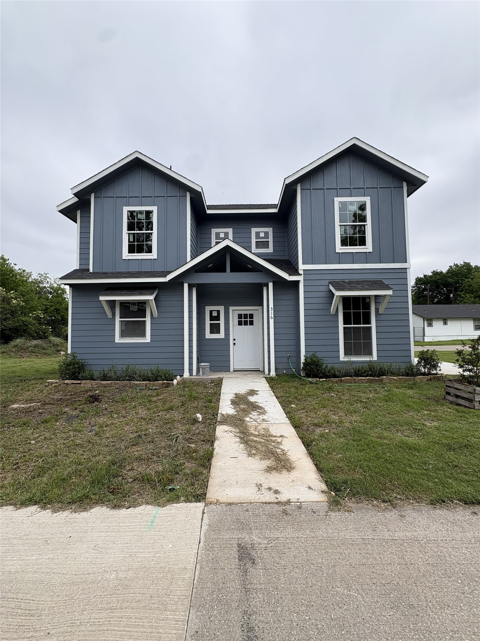 316 Henry Street Waxahachie TX 75165