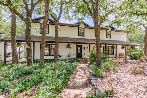 942 County Road 3355 Paradise TX 76073