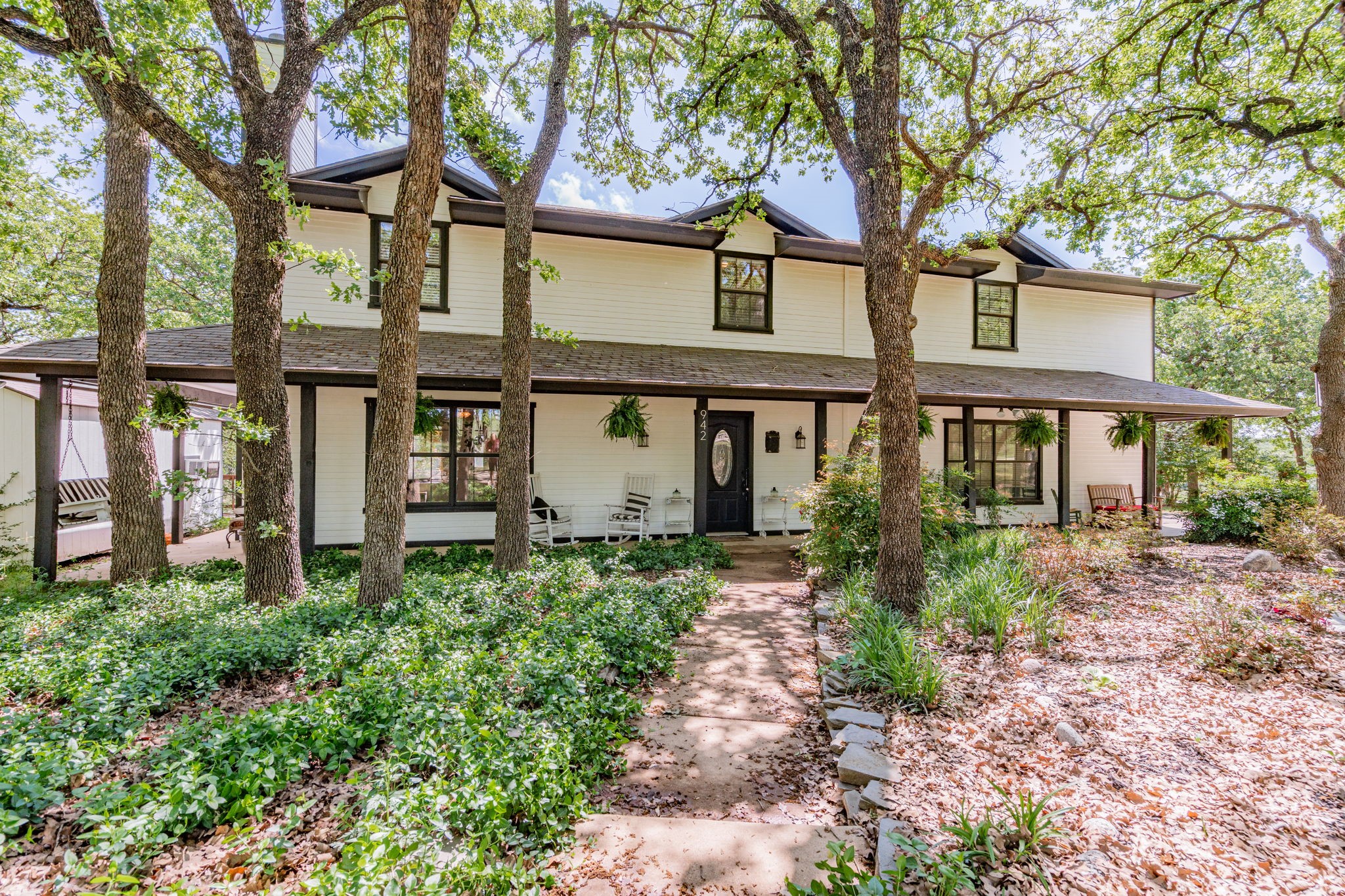 942 County Road 3355 Paradise TX 76073