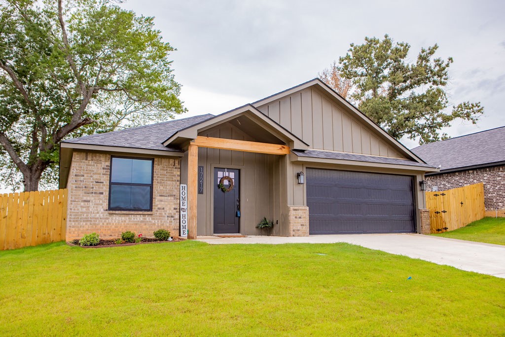 17010 Crossing Circle Lindale TX 75771
