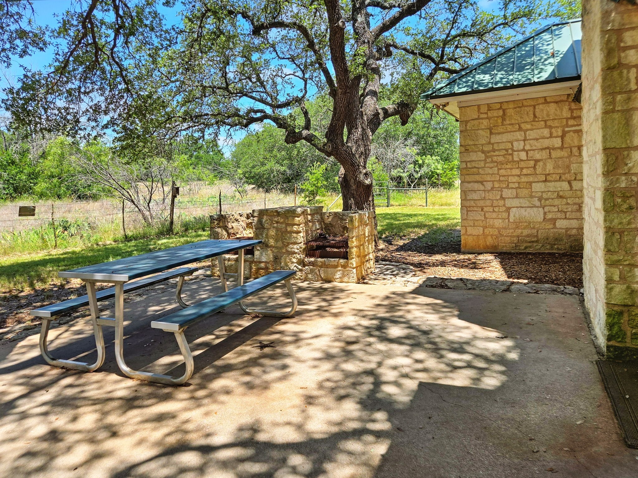 895 Pr 202 / Highway 281 Hamilton TX 76531