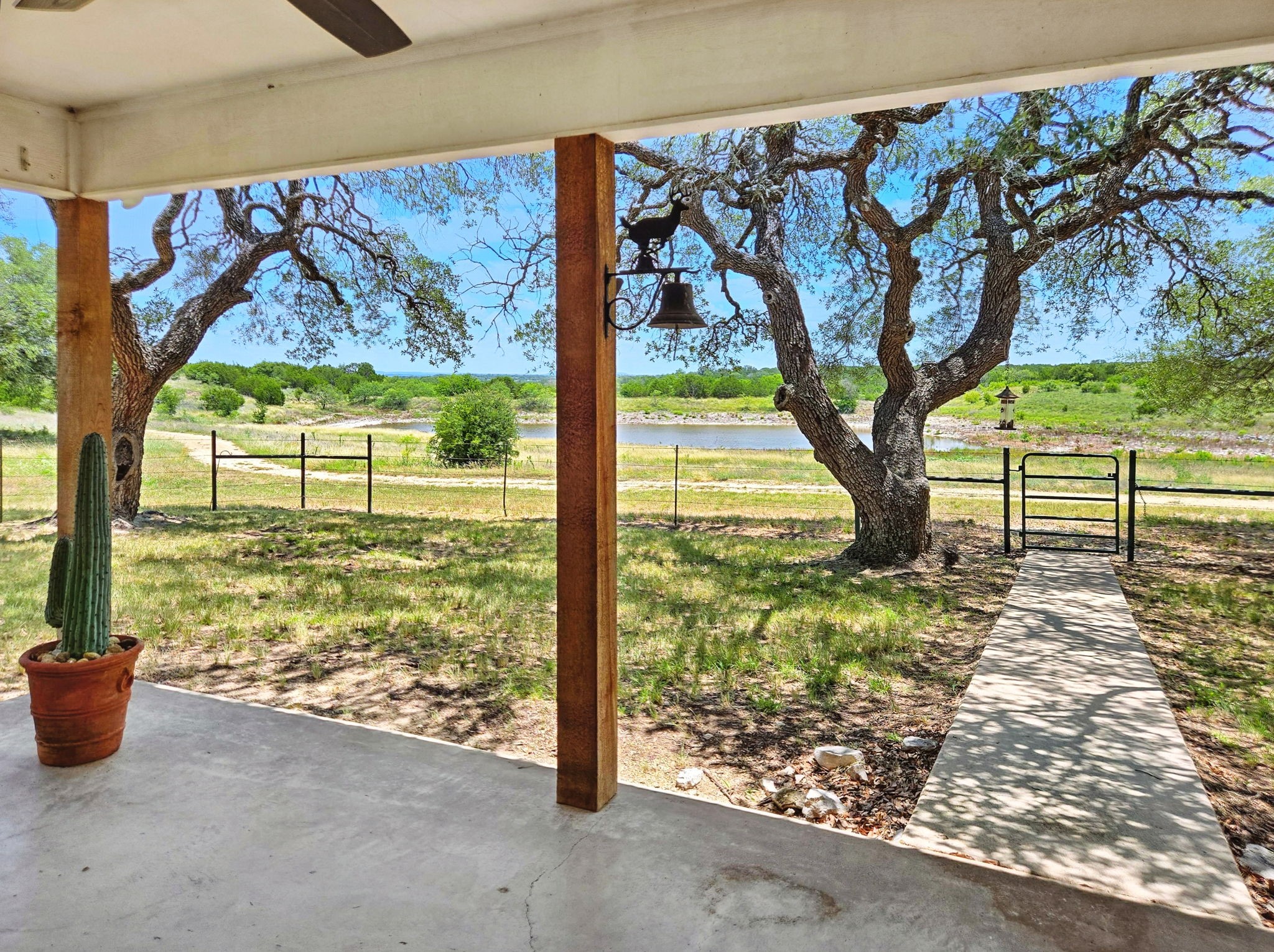 895 Pr 202 / Highway 281 Hamilton TX 76531