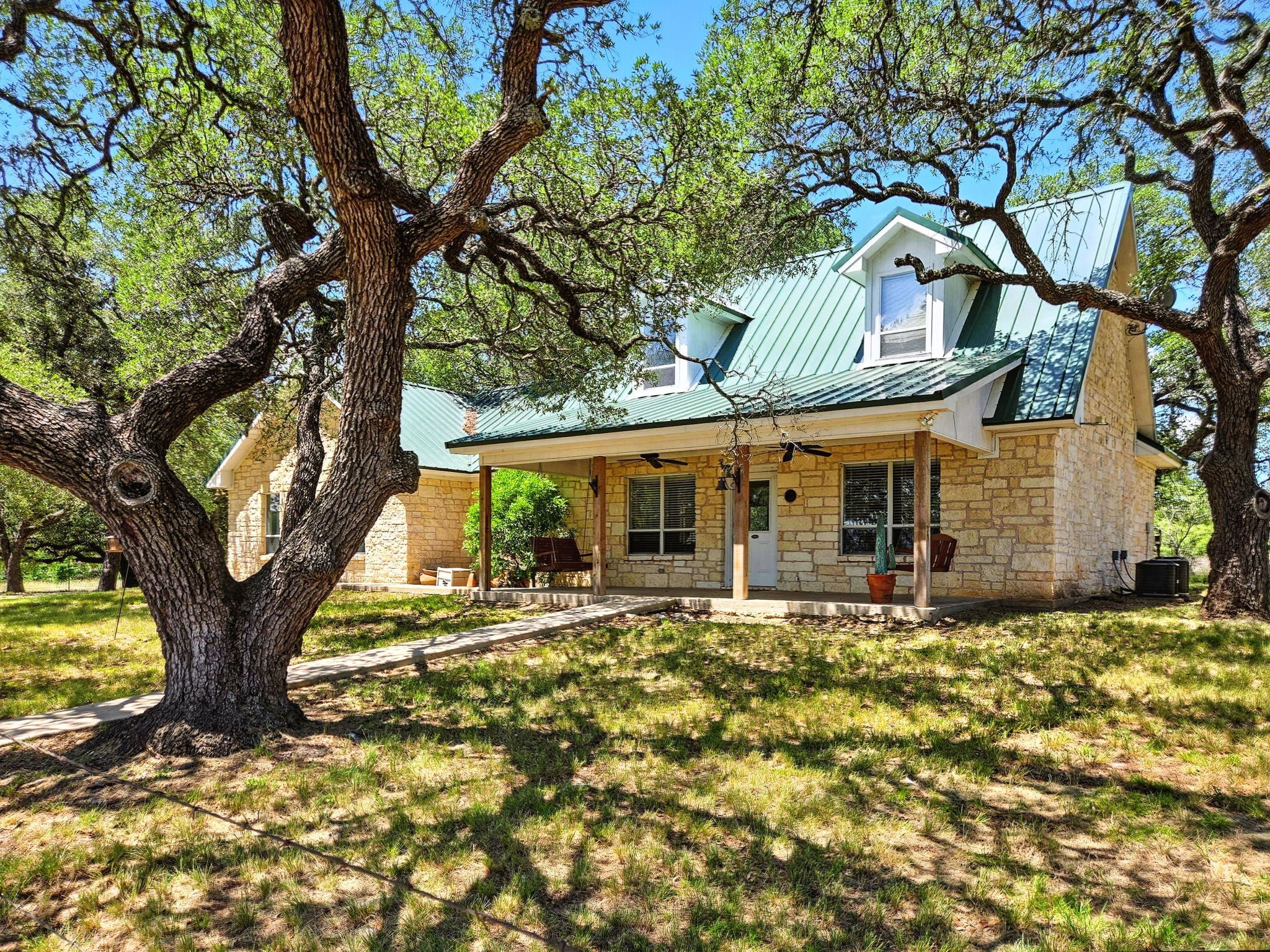 895 Pr 202 / Highway 281 Hamilton TX 76531