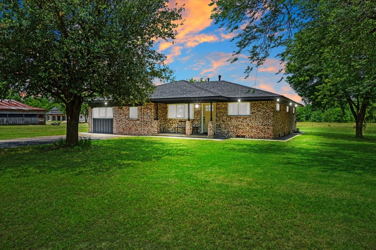 4938 County Road 4410 Commerce TX 75428