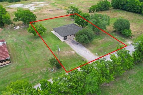 4938 County Road 4410 Commerce TX 75428