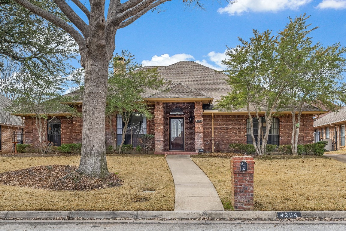 4204 Old Dominion Drive Arlington TX 76016