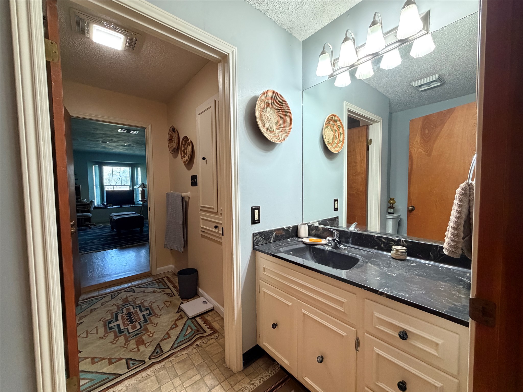 115 Woodland Road Kerrville TX 78028