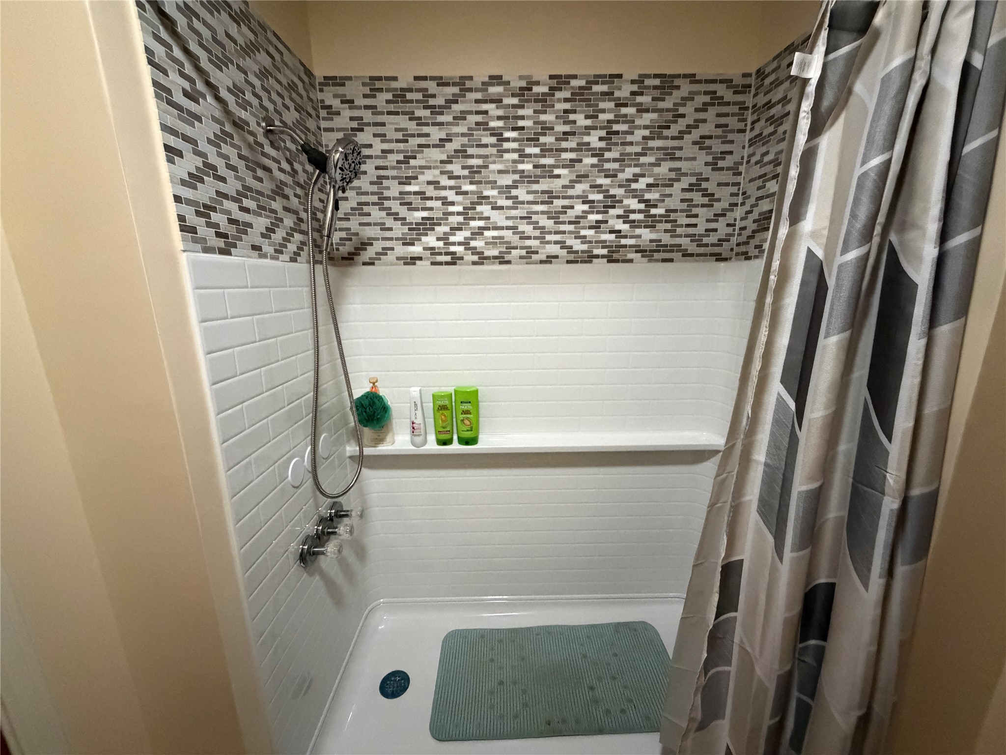 115 Woodland Road Kerrville TX 78028