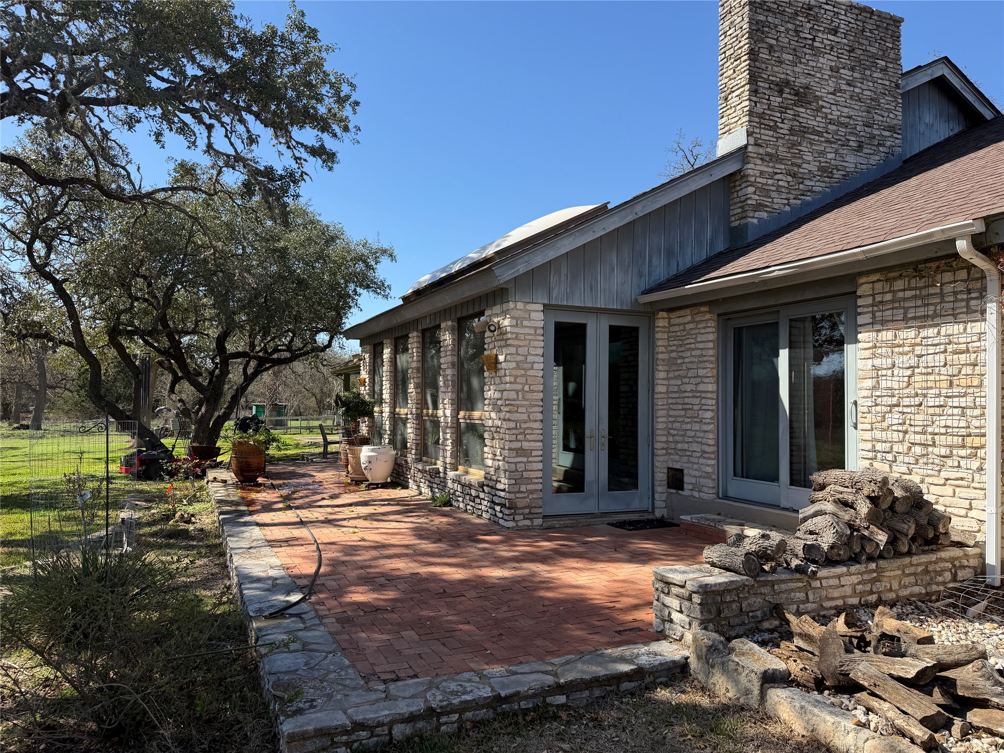 115 Woodland Road Kerrville TX 78028