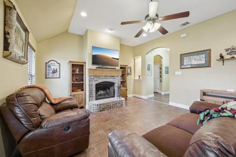 118 Kenya Court Springtown TX 76082