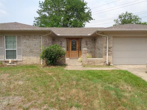 5521 Scott Drive North Richland Hills TX 76180