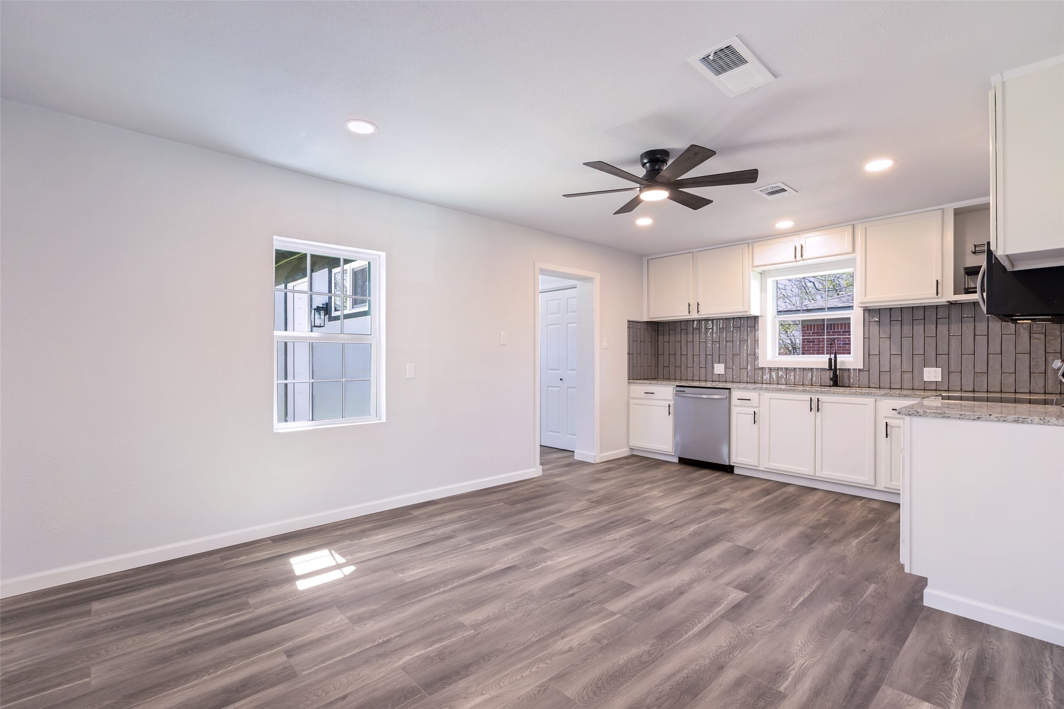 1706 E Garnett Street Gainesville TX 76240