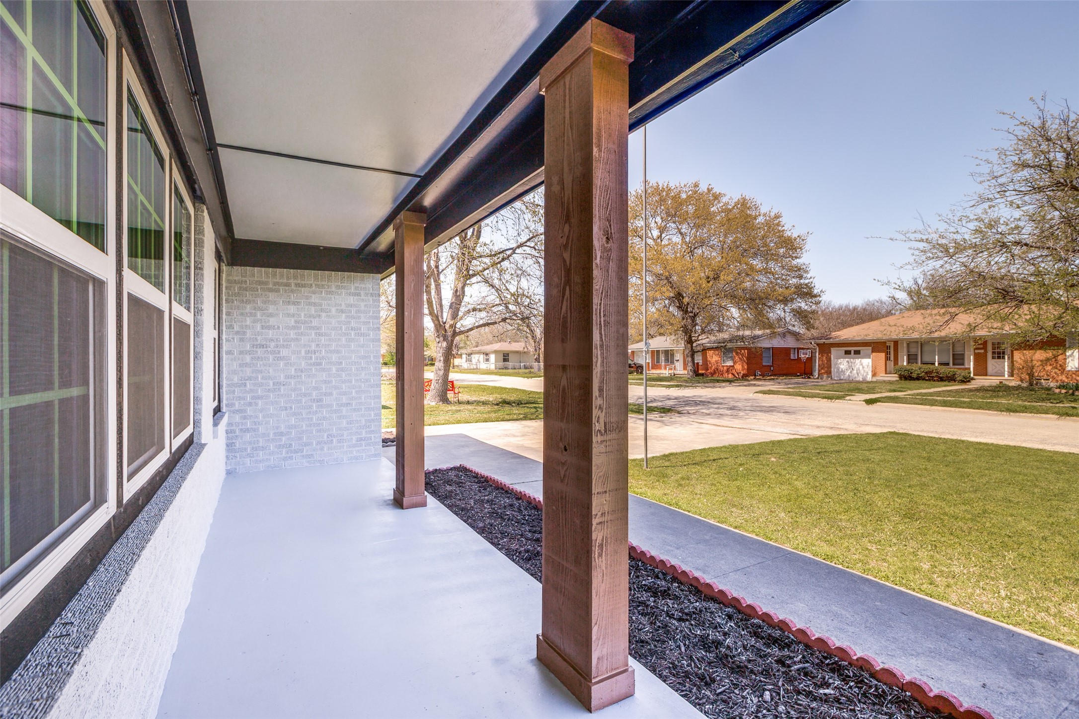 1706 E Garnett Street Gainesville TX 76240