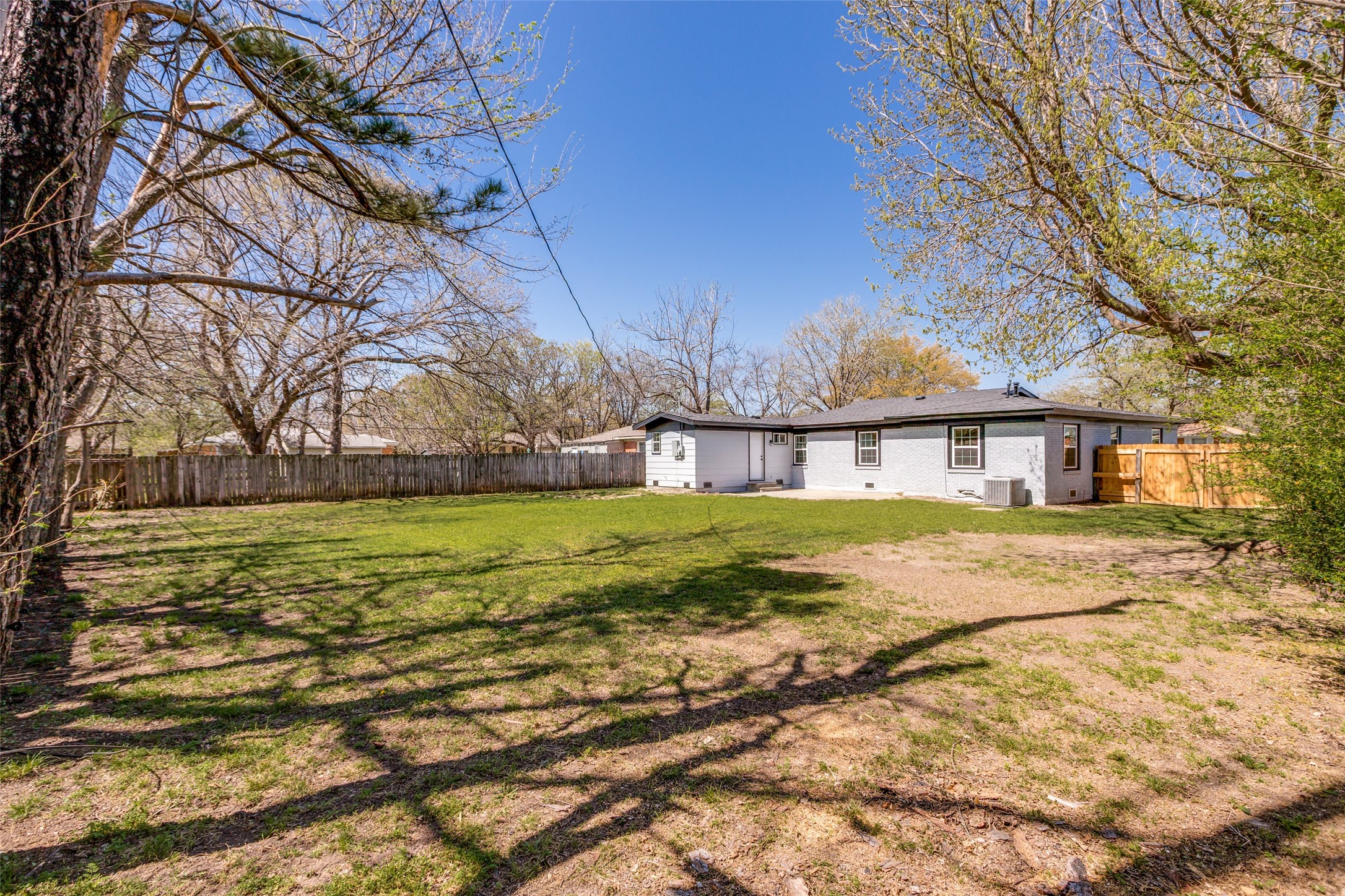 1706 E Garnett Street Gainesville TX 76240