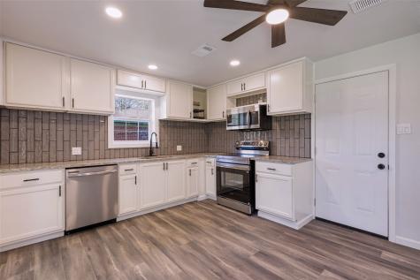 1706 E Garnett Street Gainesville TX 76240